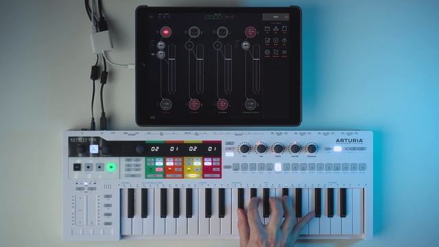 Synthwave vibes with Arturia Keystep Pro + iPad Pro (Song: Nebula / random jam session) смотреть онлайн