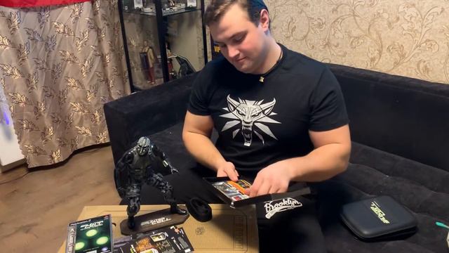 Tom Clancy's Splinter Cell Sam Fisher Oxmox Statue Распаковка/Unboxing смотреть онлайн