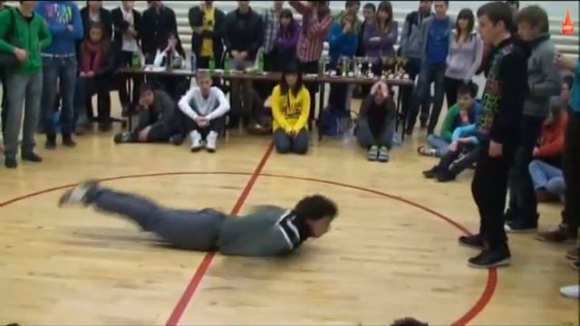 JUNIORS/VERTIFIGHT IN RUSSIA: ROUND VIII - NAPEREKUR vs BANDEROS by EDDY ELECTRO смотреть онлайн