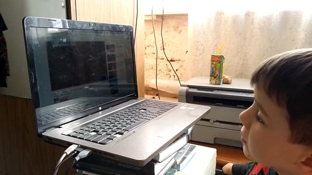 Ребёнок любит и поёт романсы Александра Малинина. Видео 2. смотреть онлайн