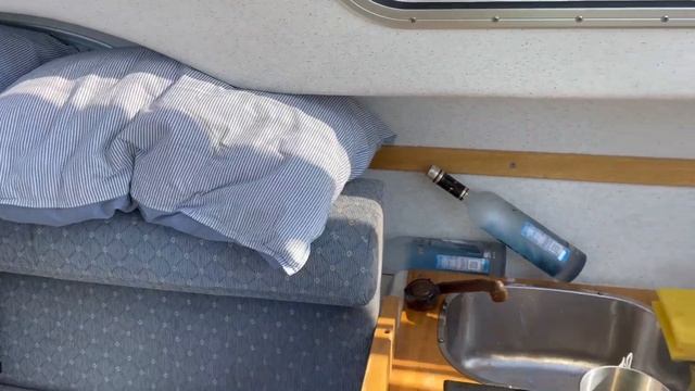 Поход на катере в ладожские шхеры. Шхера Кочерга. Краткий обзор катера TG 7200. Попали в шторм. смотреть онлайн