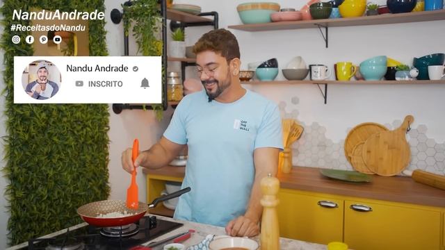 FRANGO TIPO PARMEGIANA EM UMA PANELA SÓ, FICA PRONTO EM MINUTOS | Nandu Andrade смотреть онлайн