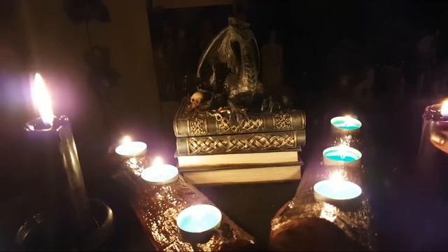 ЧЁРНЫЕ ИКОНЫ смотреть онлайн