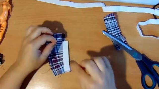 Шьем юбку для кукол (школьная юбочка в складочку) смотреть онлайн