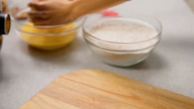 Reteta "Ceapa crocanta" la multicookerul Tefal Turbo Cuisine & Fry CY778830 смотреть онлайн