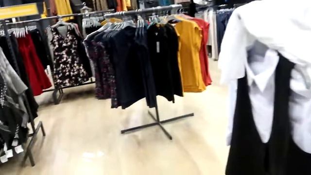 #1298 Прошлись с Леной по магазинам обуви, одежды, косметики и аптекам смотреть онлайн