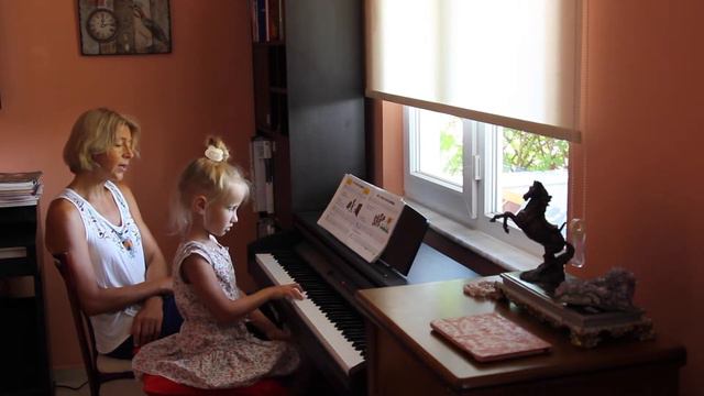 Prep. class. Open lesson. Teacher Anna Uluc. Открытый урок по фортепиано. смотреть онлайн