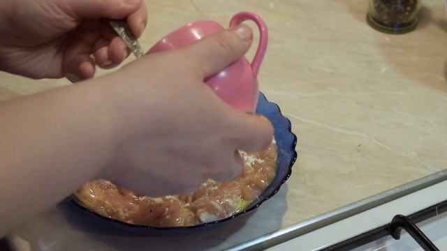 Куриные растрёпки (котлеты из рубленной куриной грудки ) смотреть онлайн