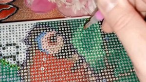 СОБИРАЕМ АЛМАЗНУЮ МОЗАИКУ.Процесс выкладки алмазной мозаики.#алмазнаявышивка#алмазнаямозаика#