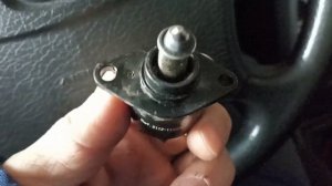 Подсос воздуха через датчик холостого хода. точнее через кольцо.