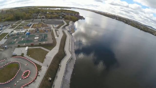 Осенняя Лагуна 2/0 с высоты смотреть онлайн