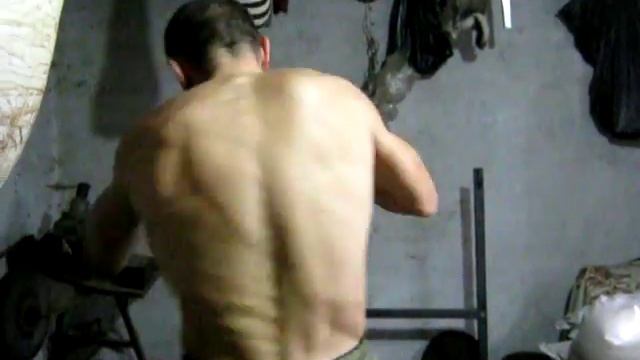 Тренировка по боксу: бой с тенью смотреть онлайн