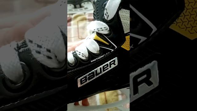 Коньки bauer supreme 3S S20 смотреть онлайн