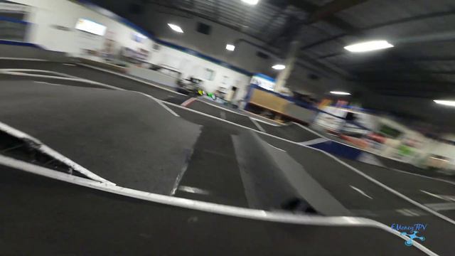New offroad track layout at Norcal Hobbies! Flywoo Cinerace 20 v2 DJI 03 drone chasing 2wd buggies! смотреть онлайн
