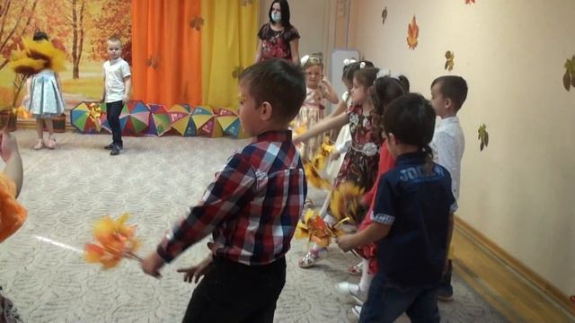 6танец с листочками смотреть онлайн