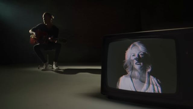 Laurence Fox - The Distance смотреть онлайн