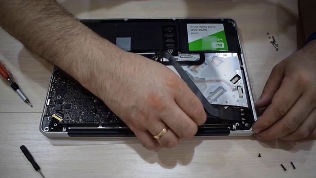 Установка второго HDD вместо дисковода на MacBook Pro