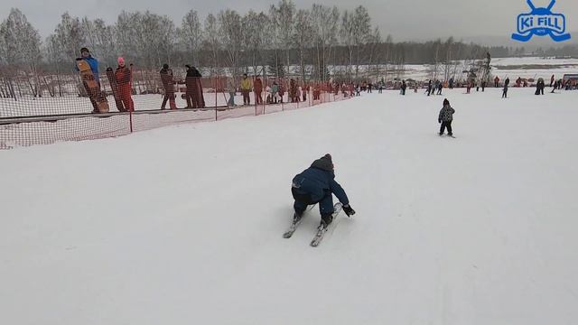 Кто круче катается на горных лыжах?/ Who is better at skiing?/ KiFill boys смотреть онлайн