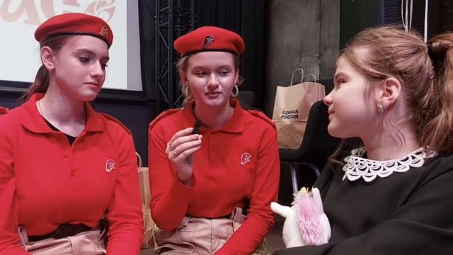 Интервью юного журналиста Маши Гутовой с юнармейцами. Наш герой.
