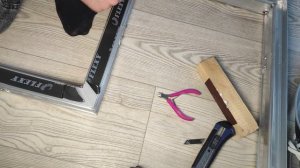 Как зарезать рассеиватель световой линии под углом.Световые квадраты