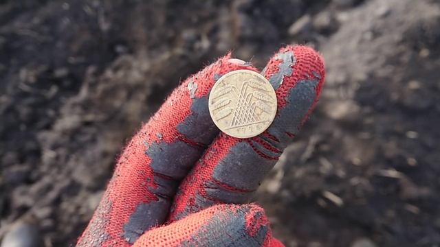 Тесла на поле смотреть онлайн