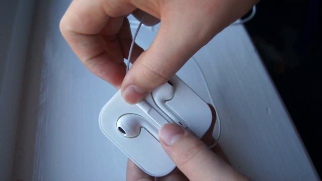 how to put earpods back in box смотреть онлайн