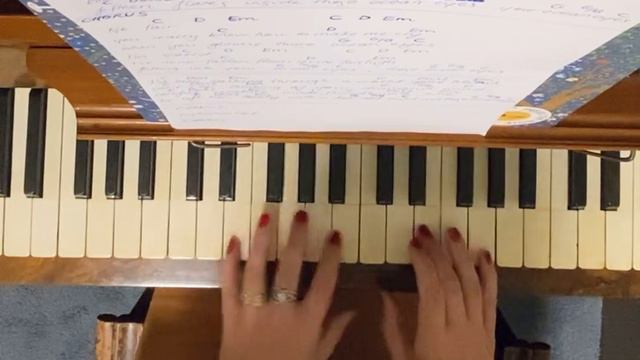 Ocean Eyes - Billie Eilish - Easy Piano and Singing смотреть онлайн