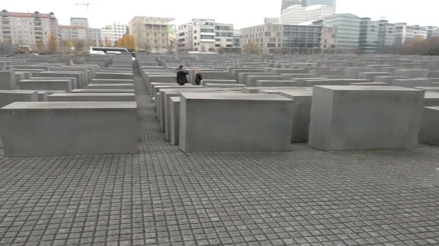 Мемориал Памяти Холокоста, Берлин смотреть онлайн