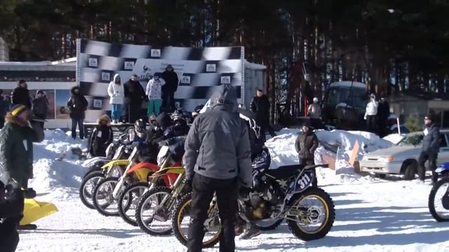 Снежная буря 2013.02.23-4 Видео от Тачка96.ру смотреть онлайн