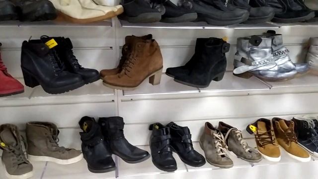 СЕКОНД ХЕНД МЕГАХЕНД Пермь на Светлогорской,11 Обзор ассортимента обуви смотреть онлайн