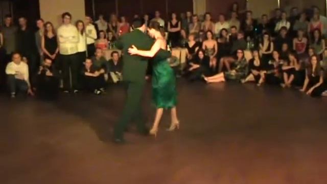 Клаудиа Кодега и Эстебан Морено 3 смотреть онлайн