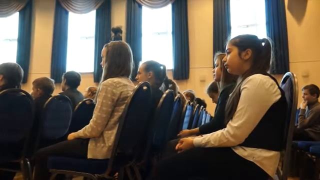 В школе №104 прошел урок Гражданской обороны смотреть онлайн