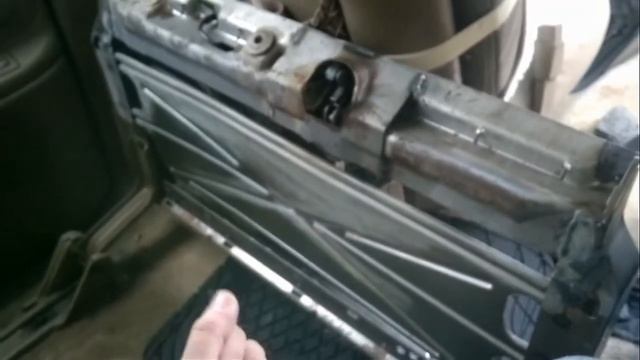 Замена задних сидений пошагово/ Часть первая