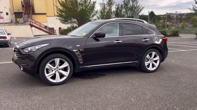 Infiniti QX70 3.0d V6 S Premium Auto 4WD смотреть онлайн