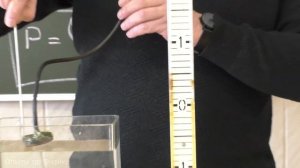 Давление твёрдых тел. Жидкостный манометр. Опыт. Физика 7 класс.