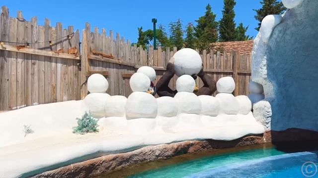 Nastya and dad have fun in the Land of Legends park смотреть онлайн