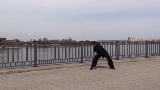 8 кусков парчи. Демонстрация комплекса цигун Ба Дуань Цзинь смотреть онлайн