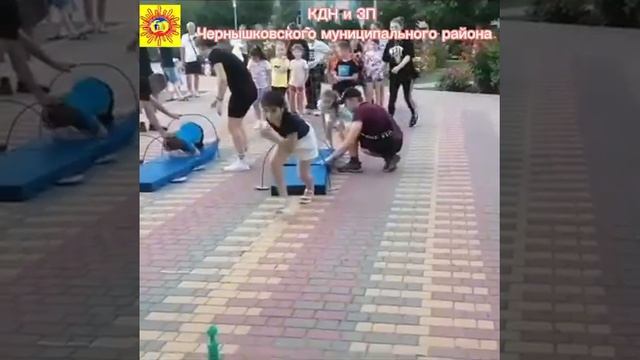 Спортивная игровая программа с элементами эстафеты «Делай с нами, делай как мы, делай лучше нас!» смотреть онлайн