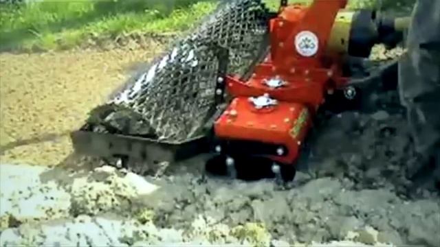 Доминатор на минитракторе KIOTI смотреть онлайн