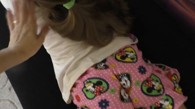 Сколиоз у детей. Лечебный массаж. Упражнение ласточка смотреть онлайн