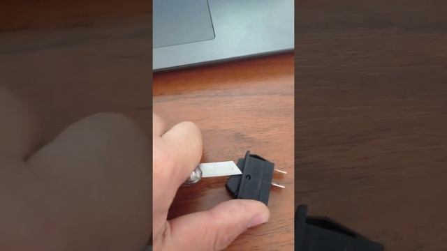 Как разобрать электрический переключатель (тумблер,выключатель) своими руками легко и просто смотреть онлайн