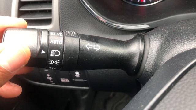 Kia Forte – How to turn on/off the headlights смотреть онлайн