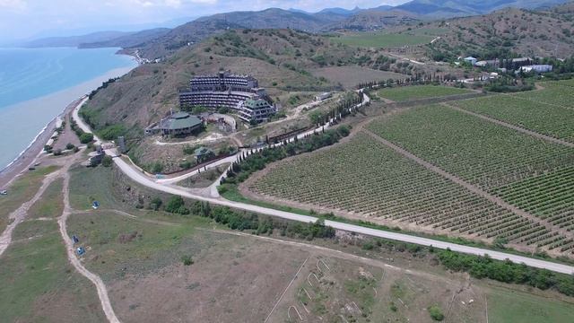 #Крым. Заброшенный пансионат на Южном берегу. 2016 смотреть онлайн