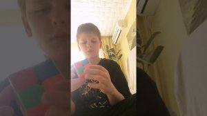 Собрал кубик рубика 2х2 за 2 минуты . Мой рекорд.