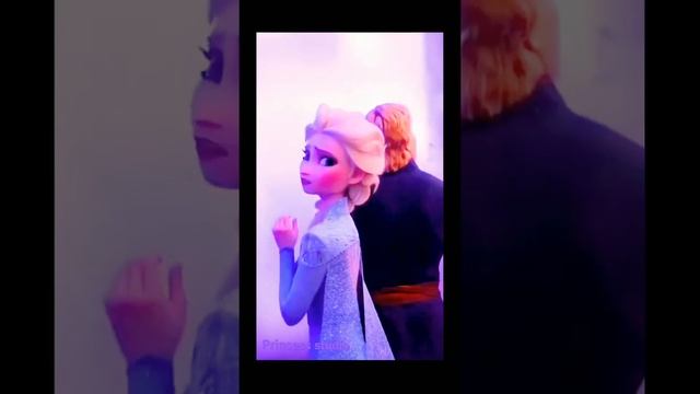 Video of small Queen Elsa ?☃️ and Anna princess ✌❄? princess studio ??? смотреть онлайн