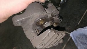 VFR800, когда клинит задний тормоз