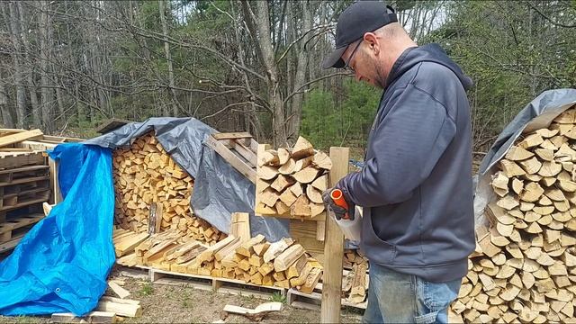 Making and selling firewood bundles смотреть онлайн