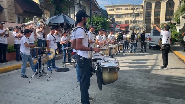 Tie a Yellow Ribbon Round the Ole Oak Tree - MCL DBC смотреть онлайн