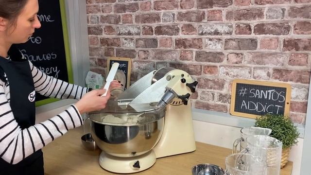 SANTOS Dough Mixer #18 - How to make bread dough? смотреть онлайн