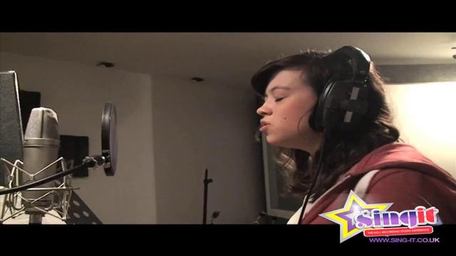 Bobbie Hemmings - Make You Feel My Love @ Sing It Birmingham смотреть онлайн